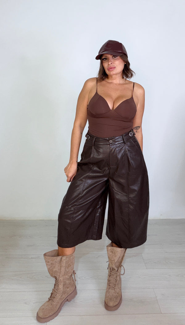 Bermuda Leather Style