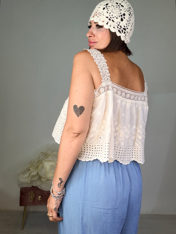 Top crop in pizzo Frida
