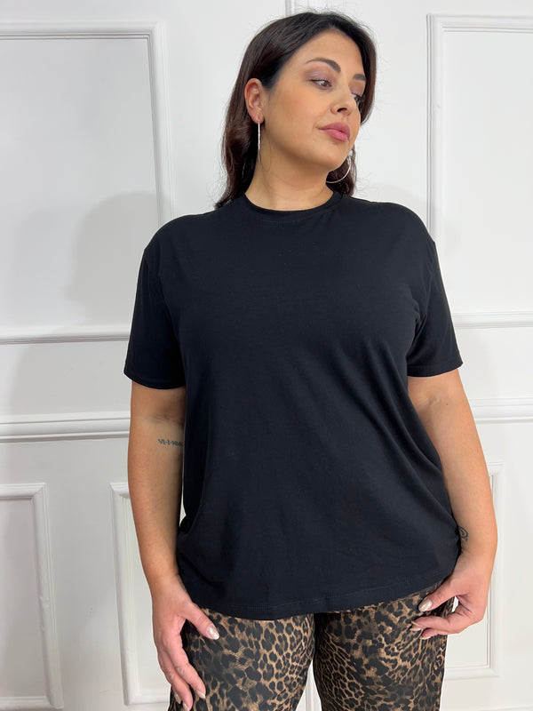 T-shirt Curvy Essenziale
