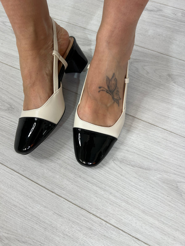 Scarpa Modello Chanel