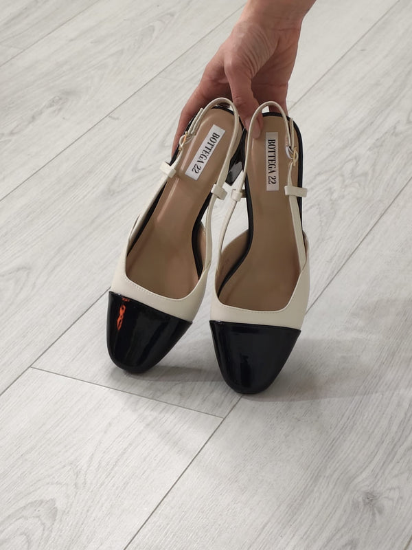 Scarpa Modello Chanel